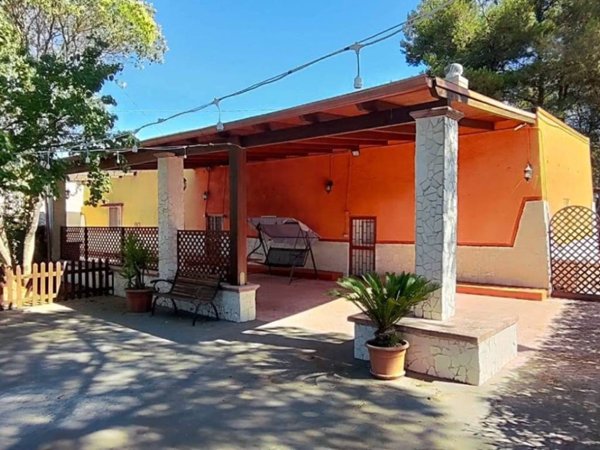 casa indipendente in vendita a Martina Franca