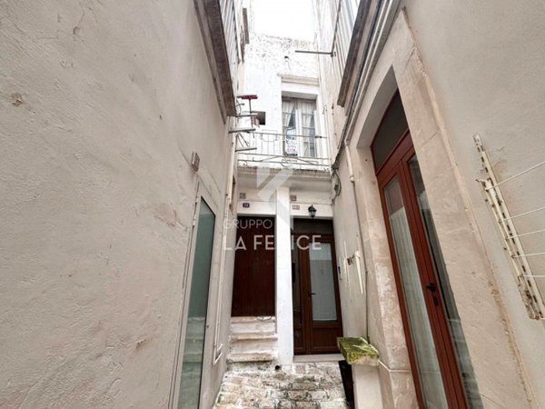 casa indipendente in vendita a Martina Franca in zona Centro Storico
