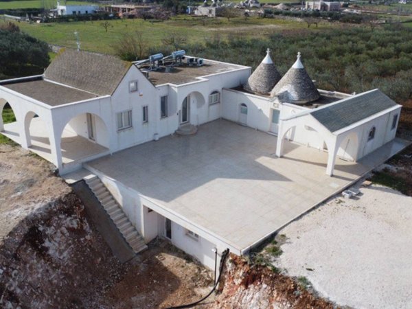 casa indipendente in vendita a Martina Franca in zona Motolese