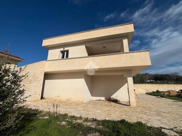 casa indipendente in vendita a Martina Franca