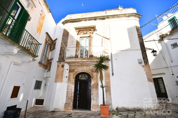 casa indipendente in vendita a Martina Franca in zona Centro Storico