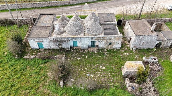 pentavano in vendita a Martina Franca