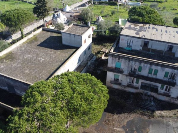 intera palazzina in vendita a Martina Franca