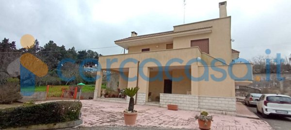 casa indipendente in vendita a Martina Franca