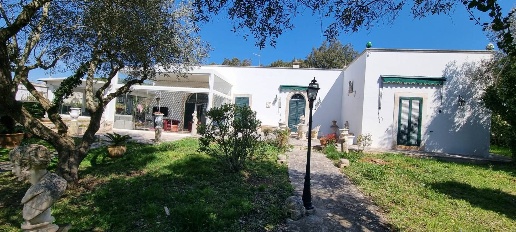 casa indipendente in vendita a Martina Franca in zona Monti del Duca