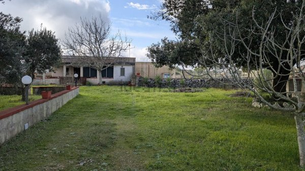 casa indipendente in vendita a Martina Franca in zona San Paolo