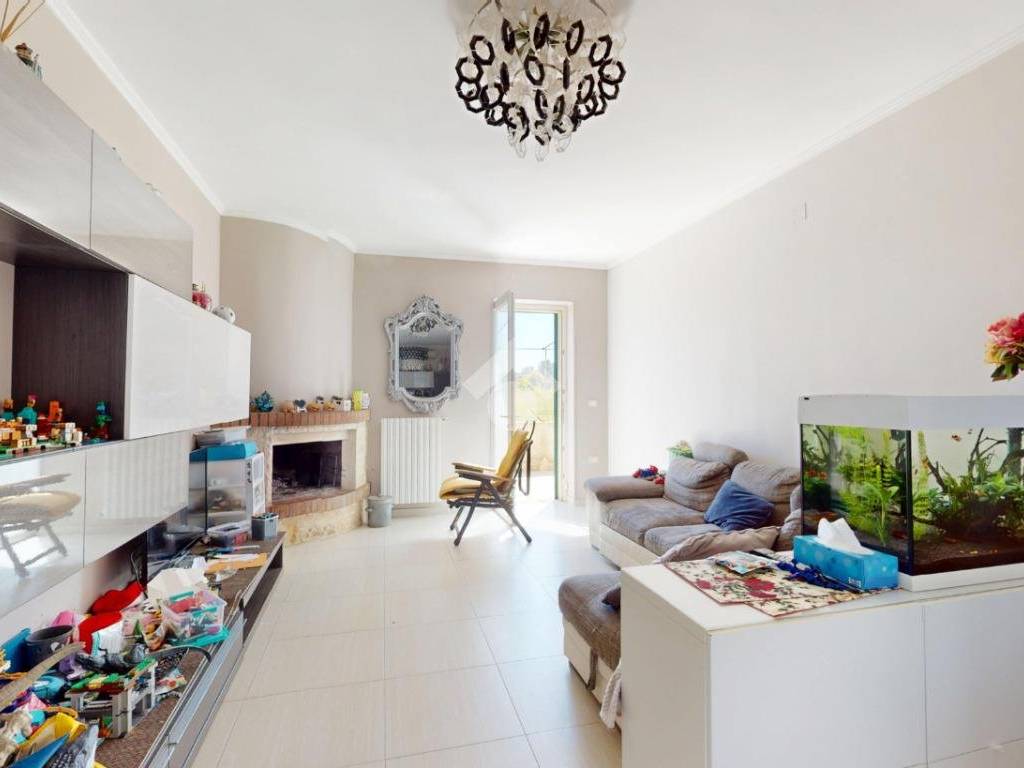 casa indipendente in vendita a Martina Franca in zona Pergolo