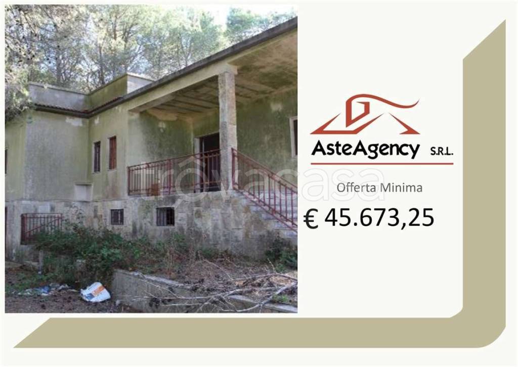 casa indipendente in vendita a Martina Franca in zona Trasconi
