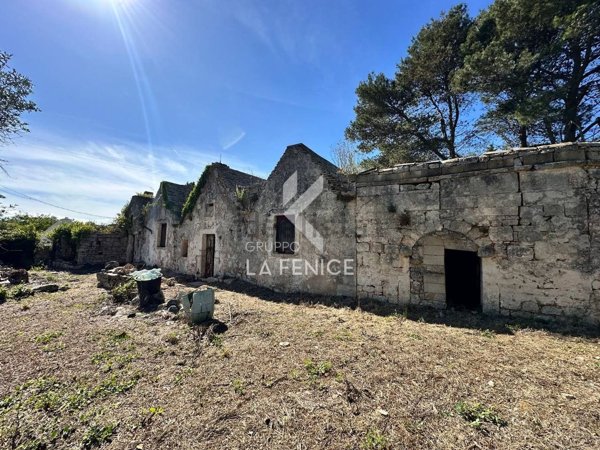 casa indipendente in vendita a Martina Franca in zona Centro Storico