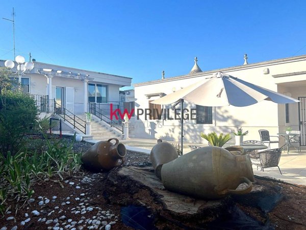 casa indipendente in vendita a Martina Franca