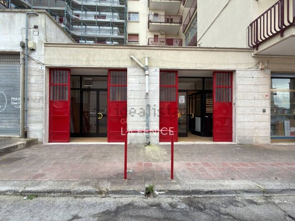 locale commerciale in vendita a Martina Franca
