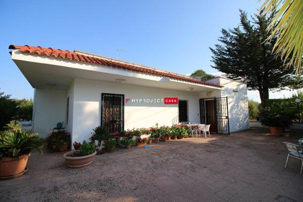 casa indipendente in vendita a Martina Franca