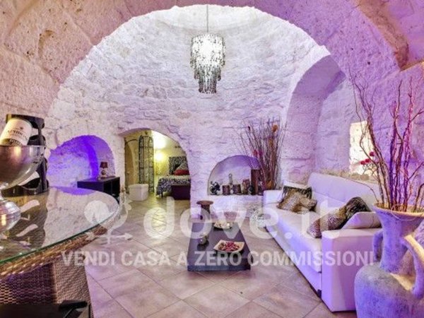 casa indipendente in vendita a Martina Franca in zona Trasconi