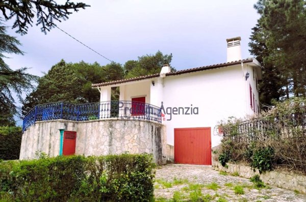 casa indipendente in vendita a Martina Franca