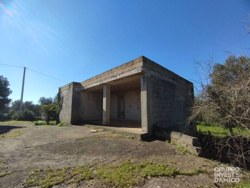 casa indipendente in vendita a Martina Franca in zona Specchia Tarantina
