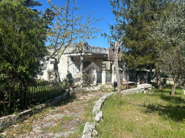 casa indipendente in vendita a Martina Franca