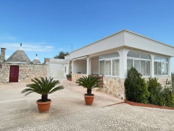 casa indipendente in vendita a Martina Franca in zona Centro Storico