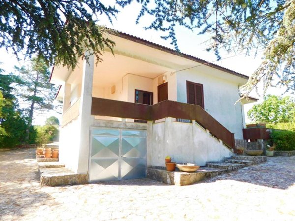casa indipendente in vendita a Martina Franca in zona Trasconi