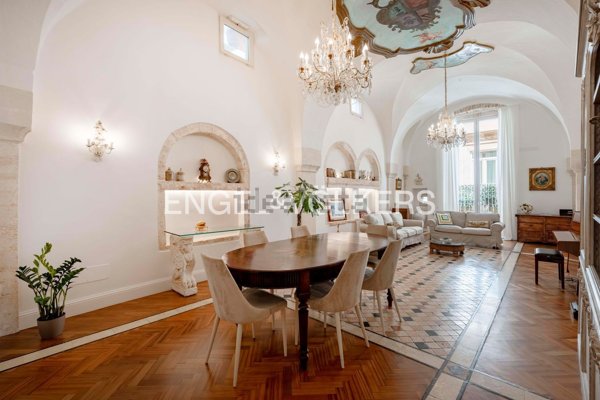 appartamento in vendita a Martina Franca in zona Centro Storico