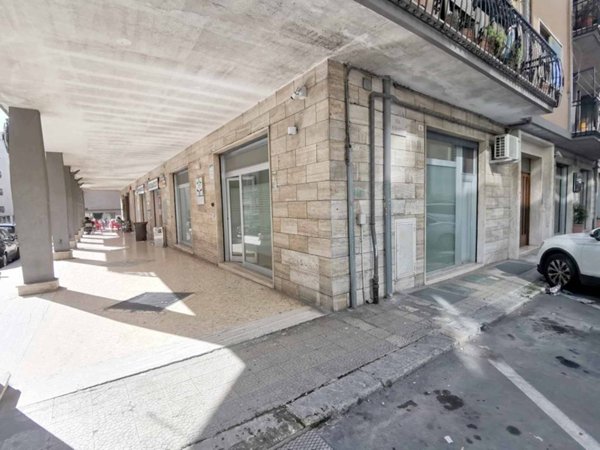 negozio in vendita a Martina Franca