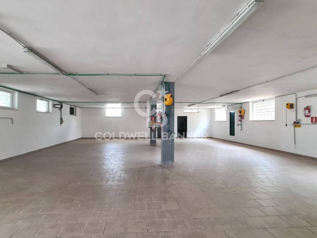 locale commerciale in vendita a Martina Franca