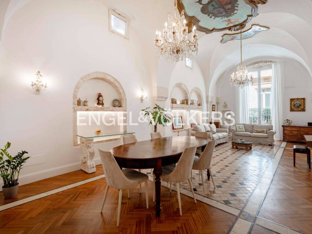 appartamento in vendita a Martina Franca in zona Centro Storico