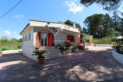 casa indipendente in vendita a Martina Franca