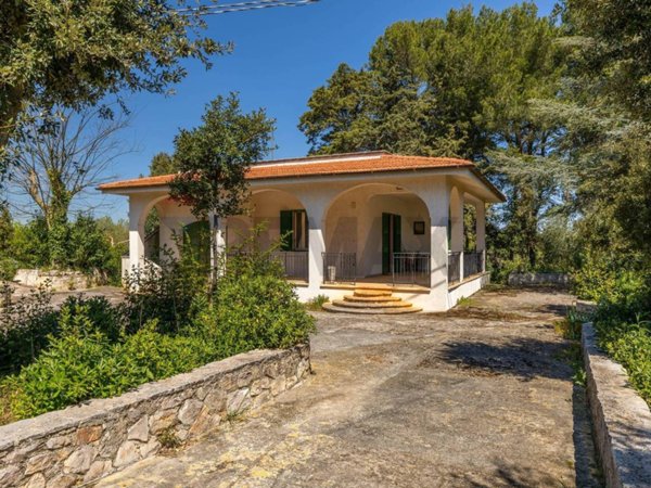 casa indipendente in vendita a Martina Franca