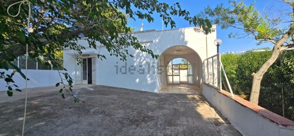 pentavano in vendita a Martina Franca