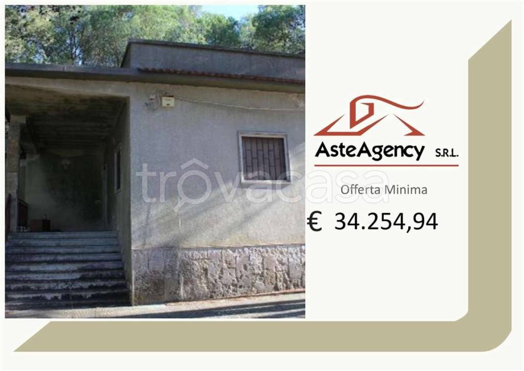 casa indipendente in vendita a Martina Franca in zona Trasconi