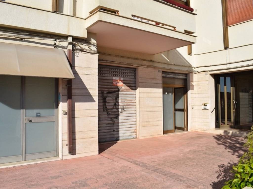 locale commerciale in vendita a Martina Franca