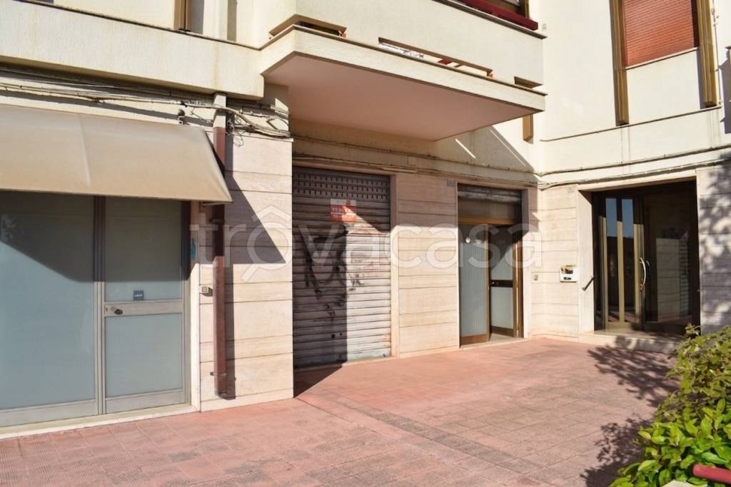 locale commerciale in vendita a Martina Franca
