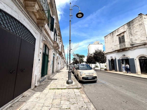 casa indipendente in vendita a Martina Franca in zona Centro Storico