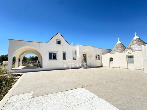 casa indipendente in vendita a Martina Franca in zona Motolese