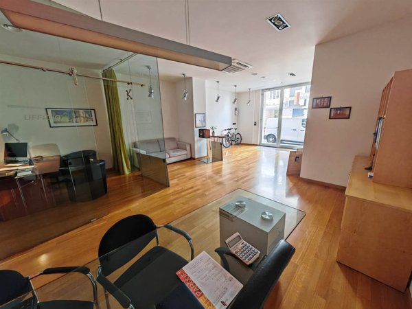 ufficio in vendita a Martina Franca in zona Ortolini