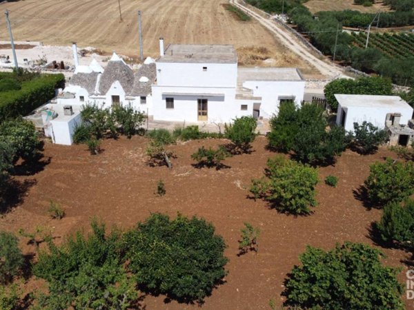 casa indipendente in vendita a Martina Franca in zona Ortolini