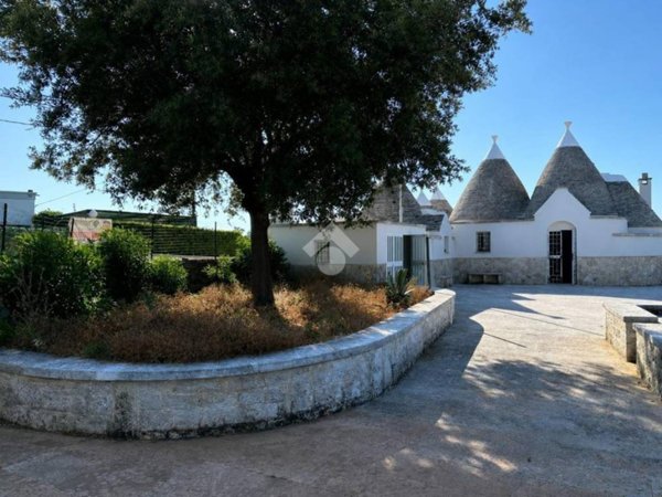 casa indipendente in vendita a Martina Franca in zona Trasconi