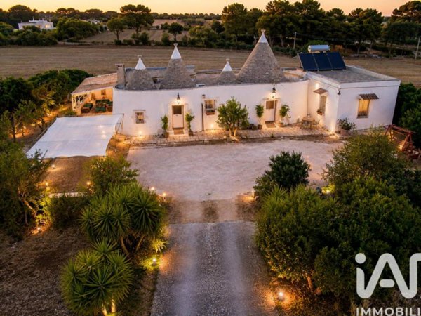 casa indipendente in vendita a Martina Franca in zona Lamia Vecchia
