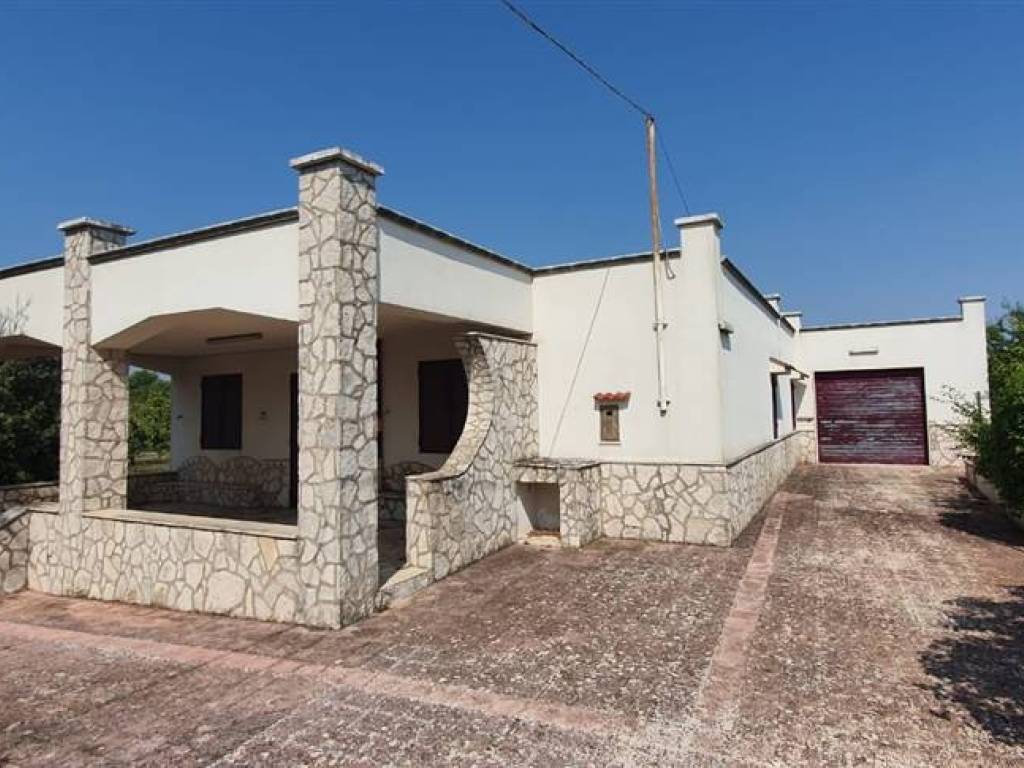 casa indipendente in vendita a Martina Franca in zona Monti del Duca