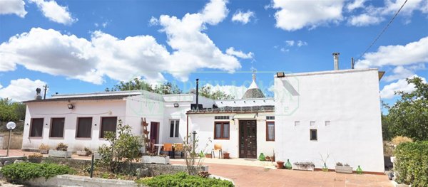 casa indipendente in vendita a Martina Franca in zona Ortolini