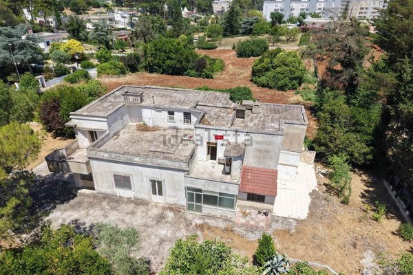 casa indipendente in vendita a Martina Franca in zona Pergolo