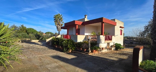 casa indipendente in vendita a Martina Franca in zona Monti del Duca