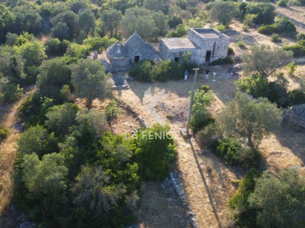 casa indipendente in vendita a Martina Franca in zona Specchia Tarantina