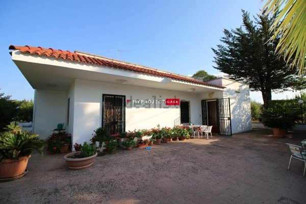 casa indipendente in vendita a Martina Franca in zona Monti del Duca