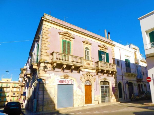 appartamento in vendita a Martina Franca in zona Centro Storico