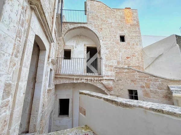casa indipendente in vendita a Martina Franca in zona Centro Storico