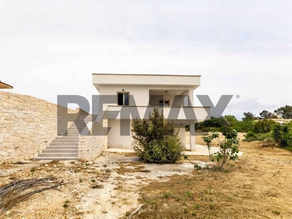 casa indipendente in vendita a Martina Franca
