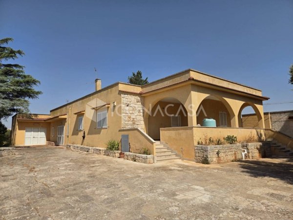 casa indipendente in vendita a Martina Franca in zona Trasconi