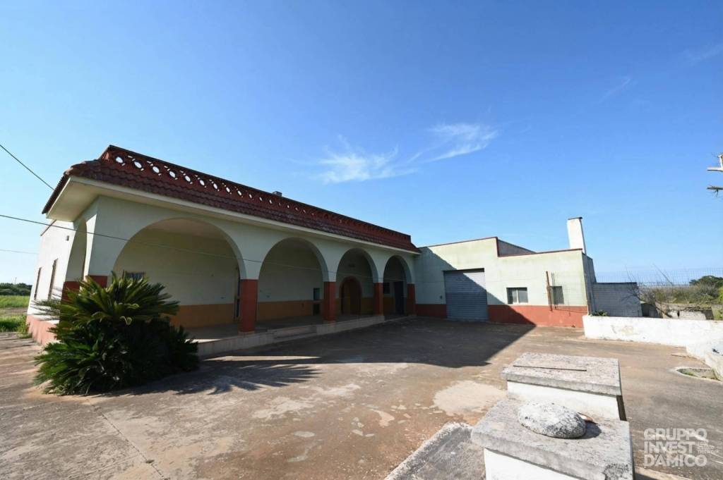 casa indipendente in vendita a Martina Franca in zona Carpini