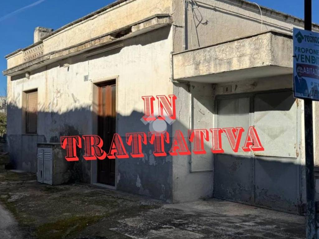 casa indipendente in vendita a Martina Franca in zona Ortolini
